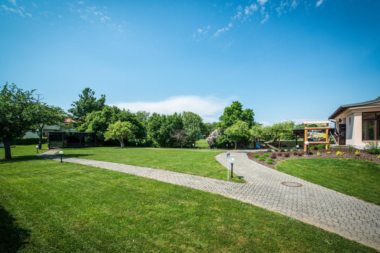 Hotel Skanzen Depandance 벨레라드 외부 사진