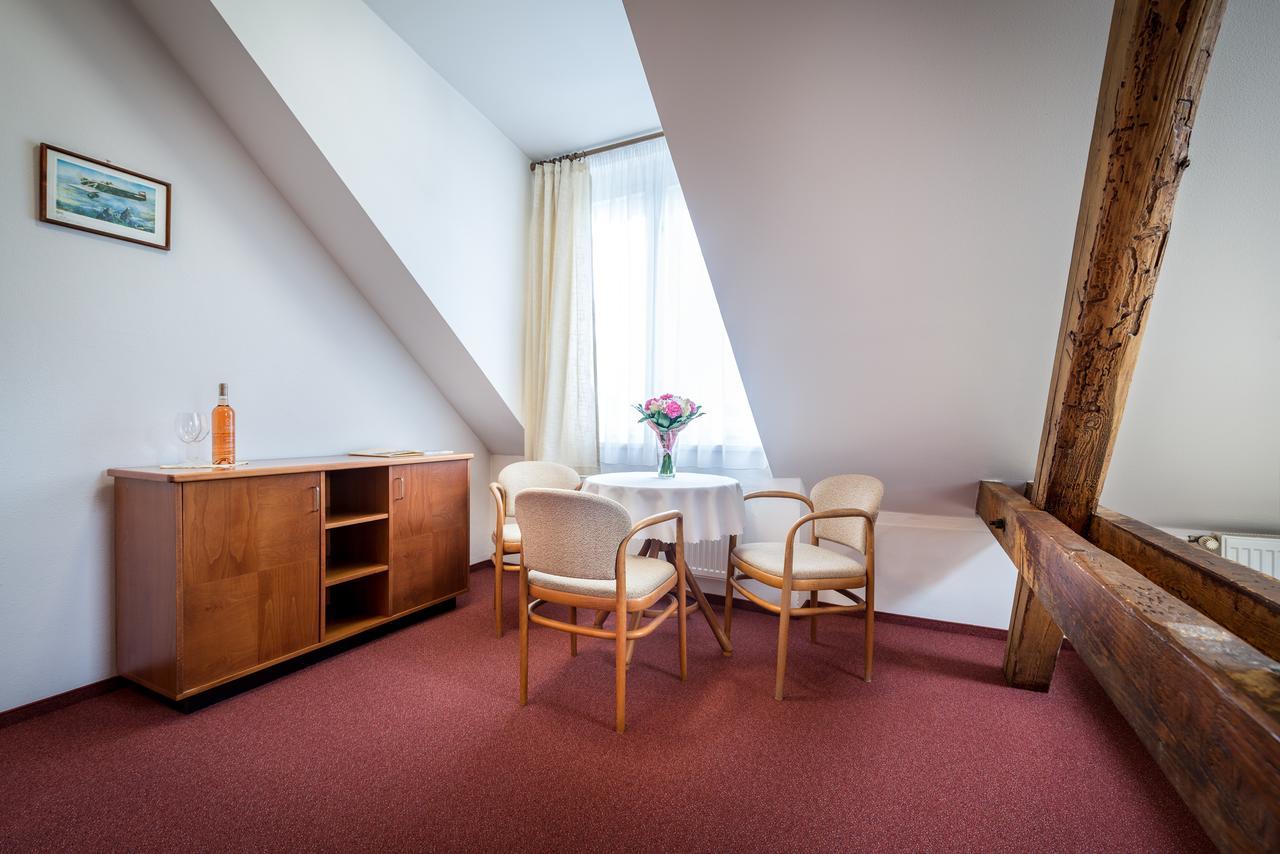 Hotel Skanzen Depandance 벨레라드 외부 사진